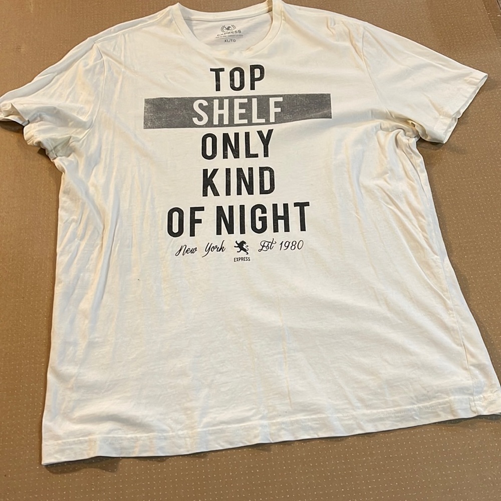 Express graphic T-shirt